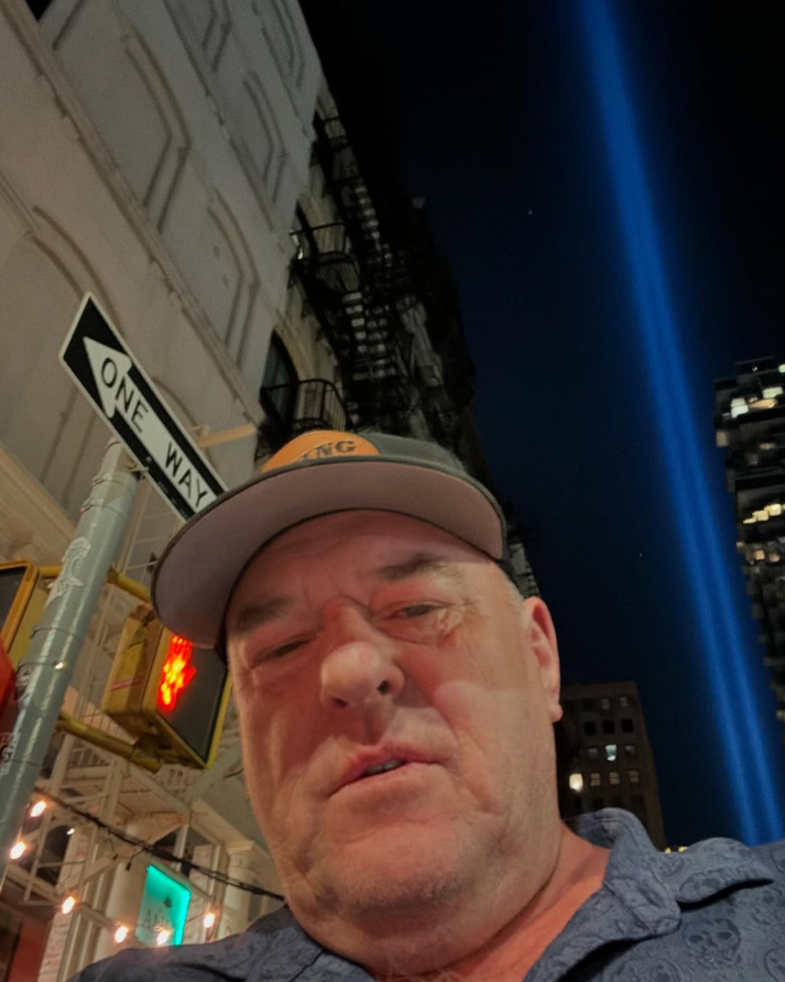 HankBreakin_Bad's tweet photo. Solemn day. Never forget https://t.co/j854TbW4Gj