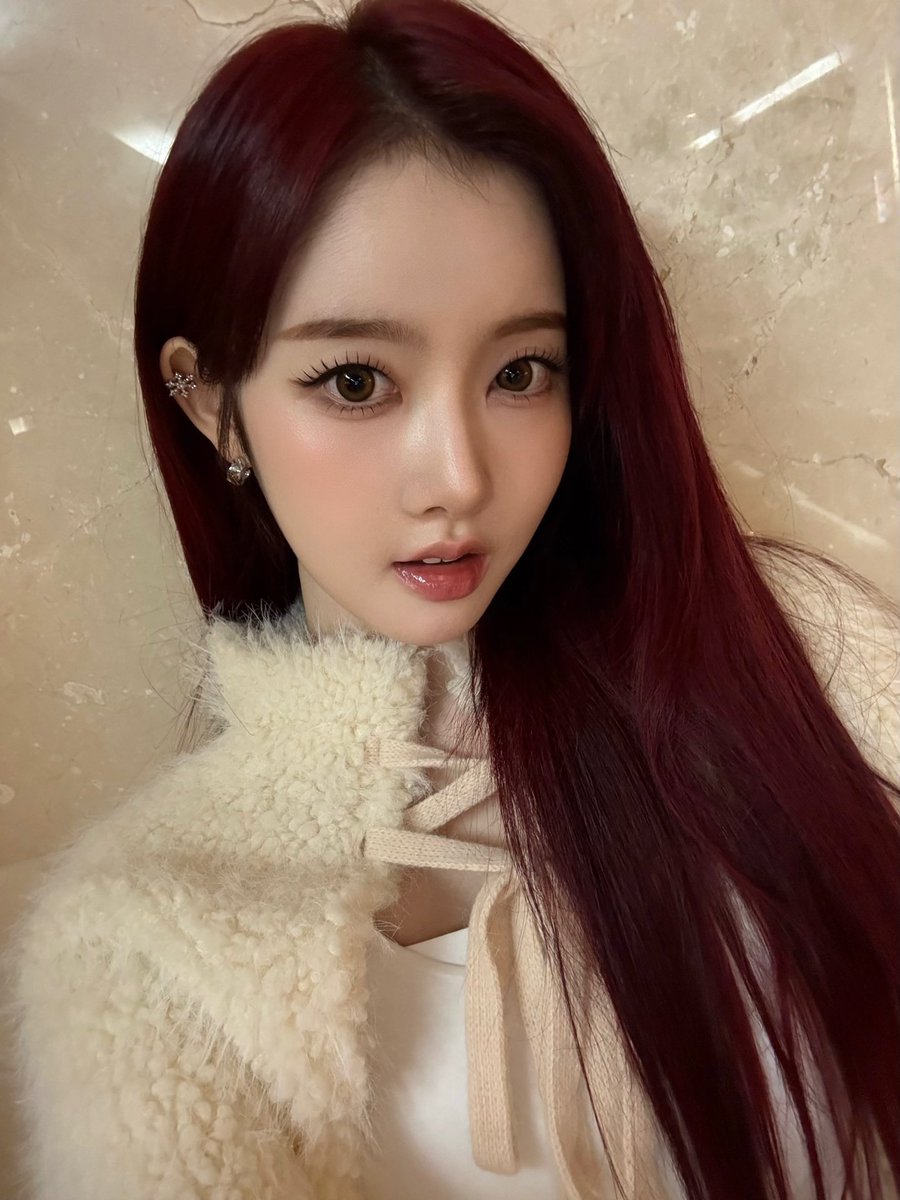 [180125] 🐩💭

nova foto de perfil + fundo