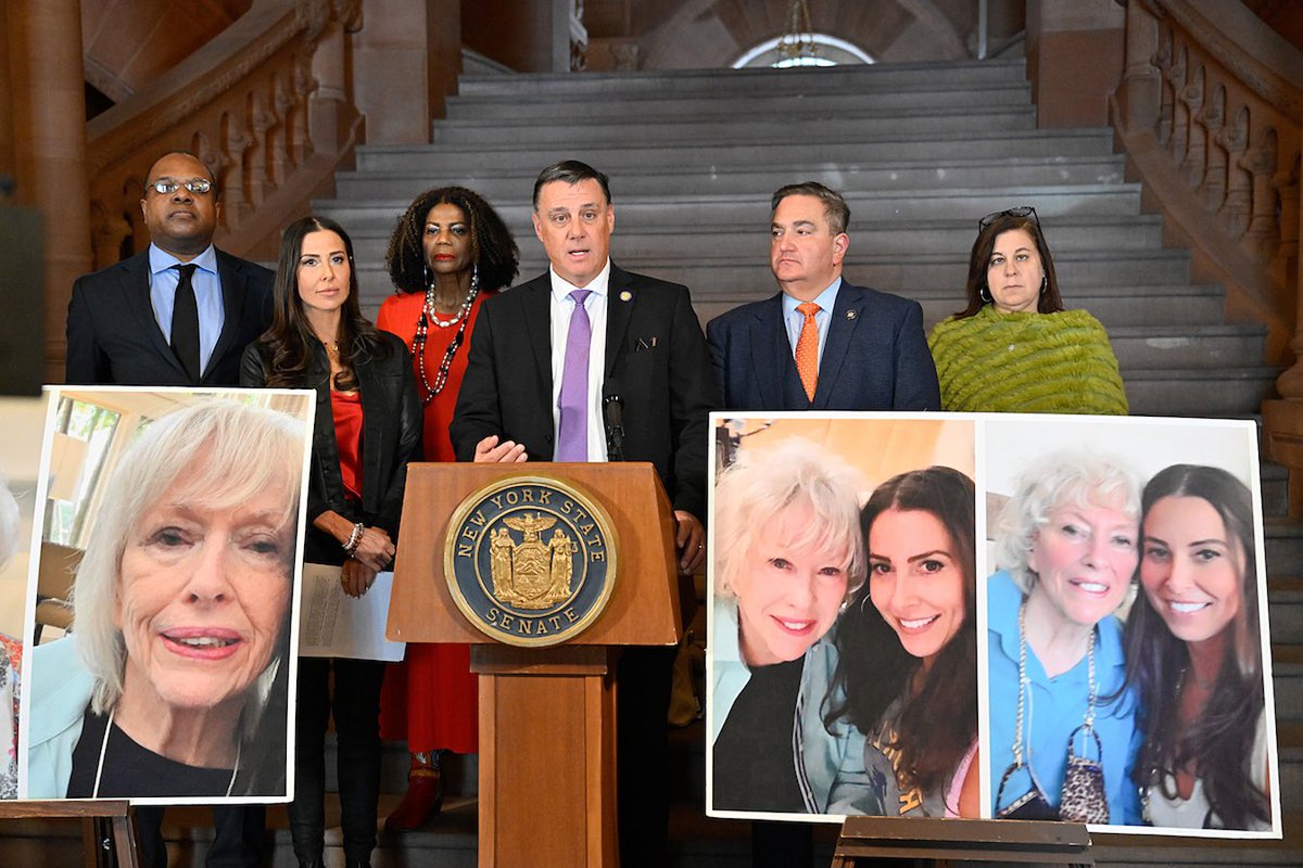 Thank you Senator <a href="/AnthonyHPalumbo/">Anthony H. Palumbo</a> <a href="/SenatorBorrello/">George Borrello</a> for sponsoring #karilynslaw in the #newyork state Legislature!  Now, Let’s  #freewendywilliams and all vulnerable individuals who are being isolated from their loved ones! 🙌🇺🇸⚖️. #guardianship