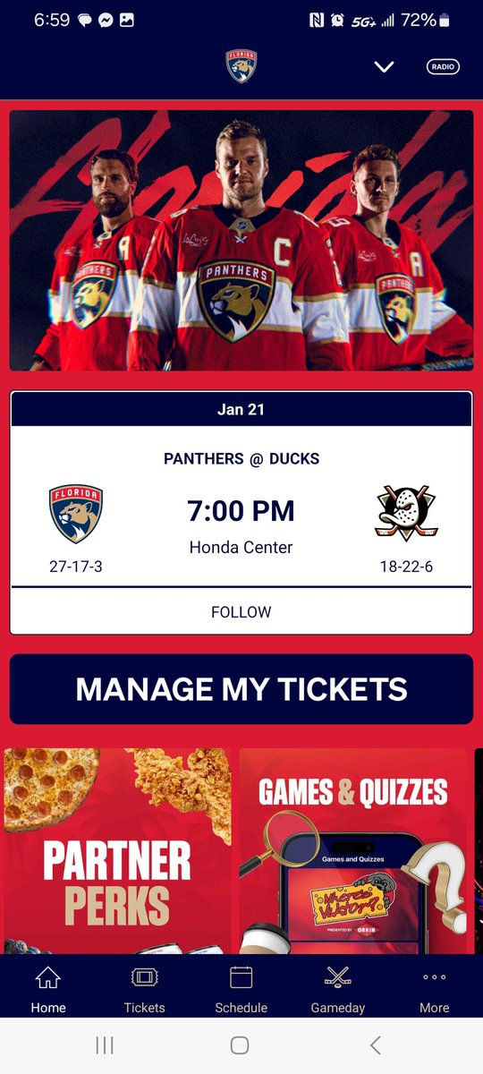 Rudedeck's tweet image. Nice!!!!!  I&apos;m in the building tonight with my two kids (they&apos;re wearing the wrong colors though)!!!!  Go Cats Go!!! Decker from Eastvale &amp;amp; my two little ones are streaming tonight on the @FlaPanthers app! #WorldFamousFormerTwitterSegment 🐀