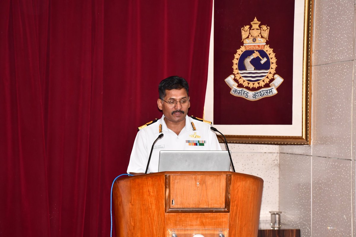 IN_DCP's tweet photo. On January 21, 2025, #TeamDCP, comprising Commodore Saurabh Agrawal, Commodore (Civilian Personnel), and Shri Avinash Sisodia, Joint Director (Civilian Personnel), #NavalHeadquarters, visited #INSShivaji. They called on Commodore Sameer Chaudhary, Commanding Officer, @IN_INSShivaji, discussed matters impacting the Naval Civilian workforce and deliberated on strategies to address challenges effectively.
The team delivered an insightful lecture to the Staff and Student Officers of INS Shivaji on #HRManagement of #NavalCivilians. The session covered critical HR aspects such as performance appraisal, leave rules, disciplinary procedures, industrial relations, and initiatives undertaken as part of the #YearOfNavalCivilians2024. The lecture emphasized the significance of effective HR practices in fostering a positive work environment and enhancing productivity and morale.
@indiannavy
@IndiannavyMedia
@IN_WNC
@IN_HQSNC