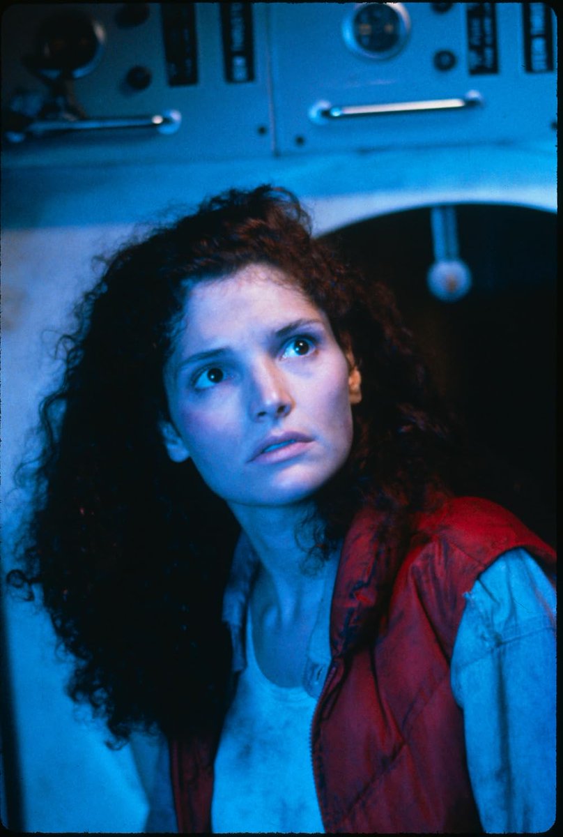 eye6elieve's tweet photo. @punt_rd Mary Elizabeth Mastrantonio in Scarface (1983) and The Abyss (1989) https://t.co/AXKsy3OMY1