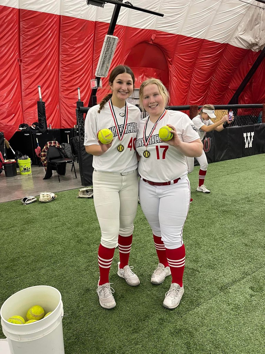 Emme Steward 3B/Util 2025 University High School tweet media