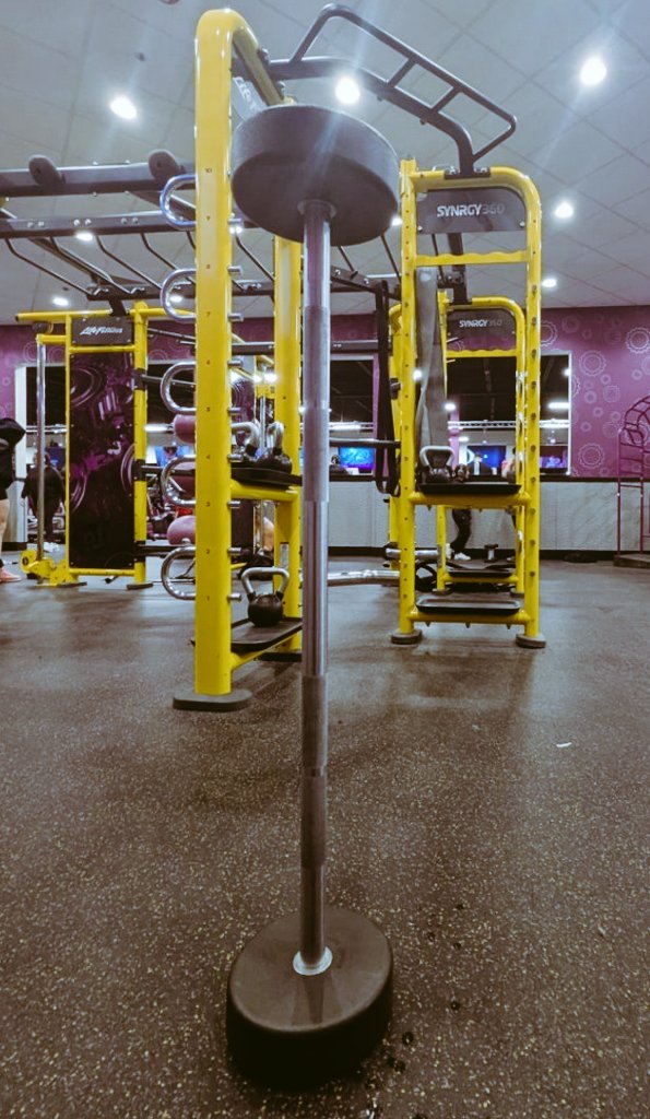 ©️oach Hernandez⚽️💻 (@coach_obed) on Twitter photo Feeling the Monday blues? Time to get moving! 🤘 Even 15 minutes of exercise can boost your mood AND help prevent those pesky injuries. Putting my <a href="/festborderland/">Festival Borderland</a> shirt to good use while I crush this leg day. #RockItTuesday #MentalHealthMatters Feeling the Monday blues? Time to get moving! 🤘 Even 15 minutes of exercise can boost your mood AND help prevent those pesky injuries. Putting my <a href="/festborderland/">Festival Borderland</a> shirt to good use while I crush this leg day. #RockItTuesday #MentalHealthMatters