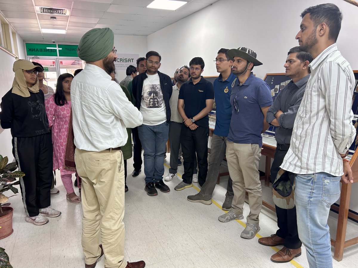We had the pleasure of hosting IAS Trainee Officers from <a href="/LBSNAA_Official/">LBSNAA</a> at #ICRISAT!

The visit featured our Genebank, the cutting-edge LeasyScan facility, Dryland Living Lab, and more—highlighting innovations in crop improvement and sustainable agriculture.

In a