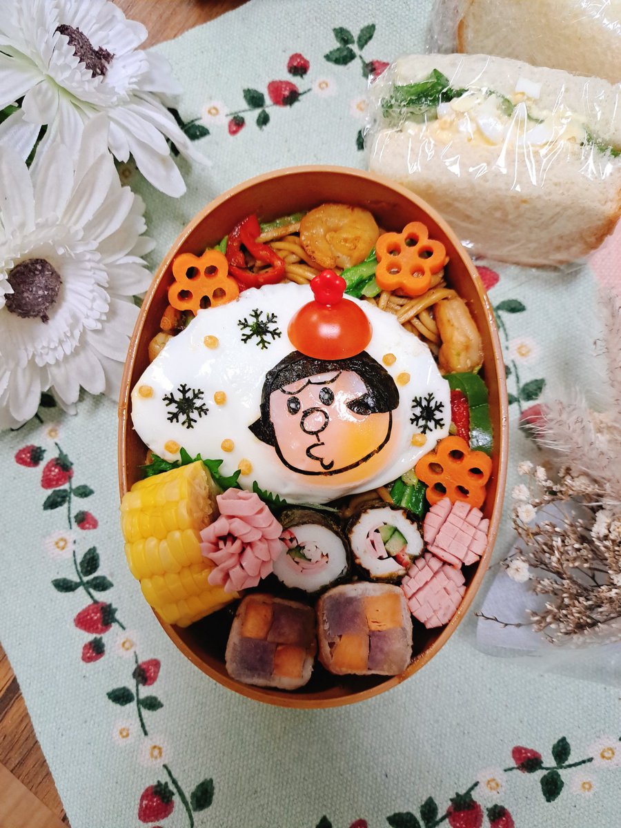 たまには投稿🤭

ジャイ子弁当
#キャラ弁　#目玉焼きアート