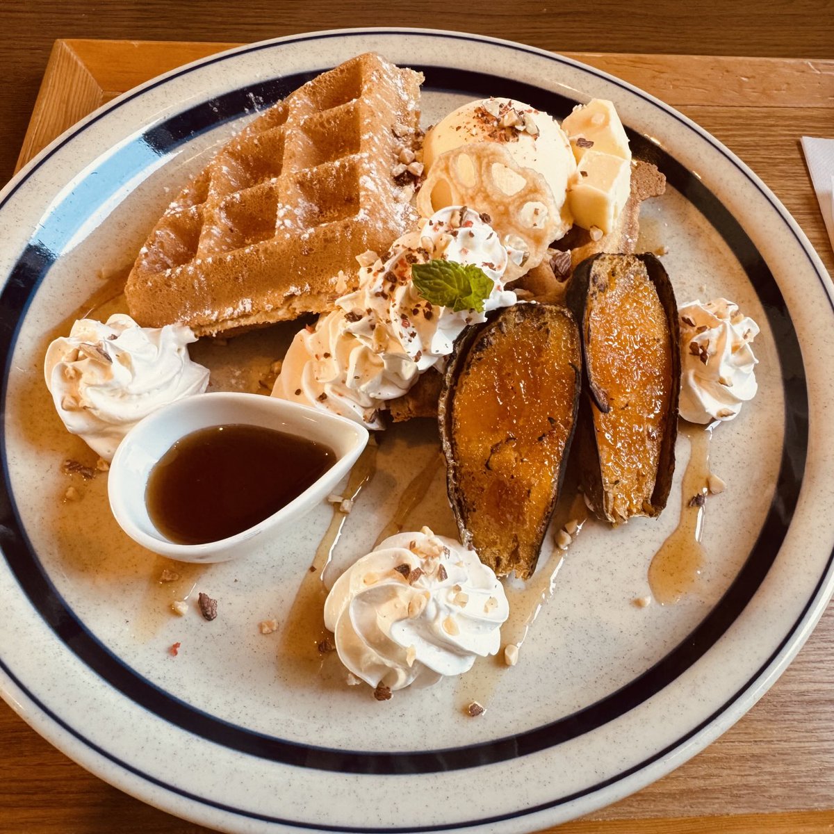 neoaquarian's tweet photo. デザート☺️
#ruralkitchen https://t.co/rfFCpl6957