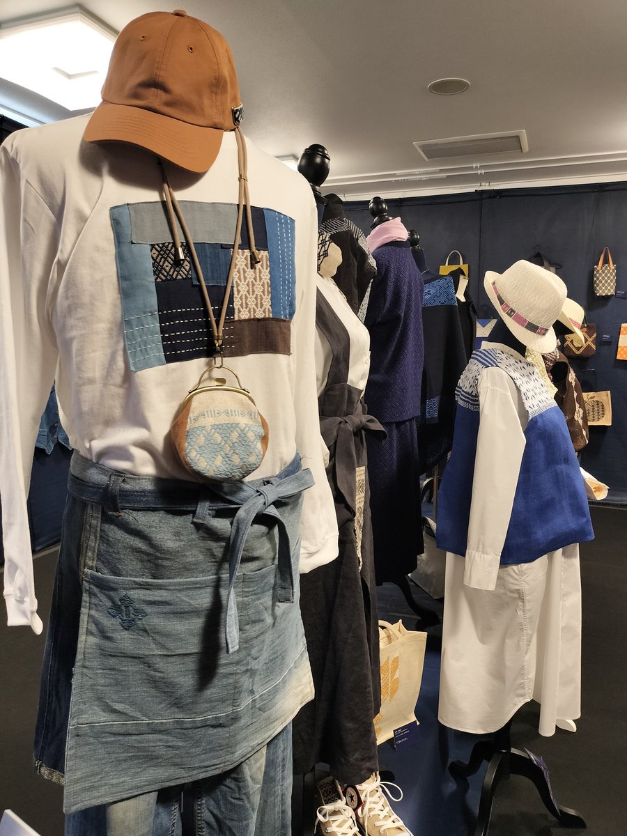 kerokey's tweet photo. 西目屋村のこぎん展に行ってきました🙂こぎん油淋鶏を食べて展示を見て糸を買って。こぎんの楽しみが広がりますね😃
#こぎん刺し
#ビーチ西目屋
#着飾るこぎん展 https://t.co/NxYqiN1Za9