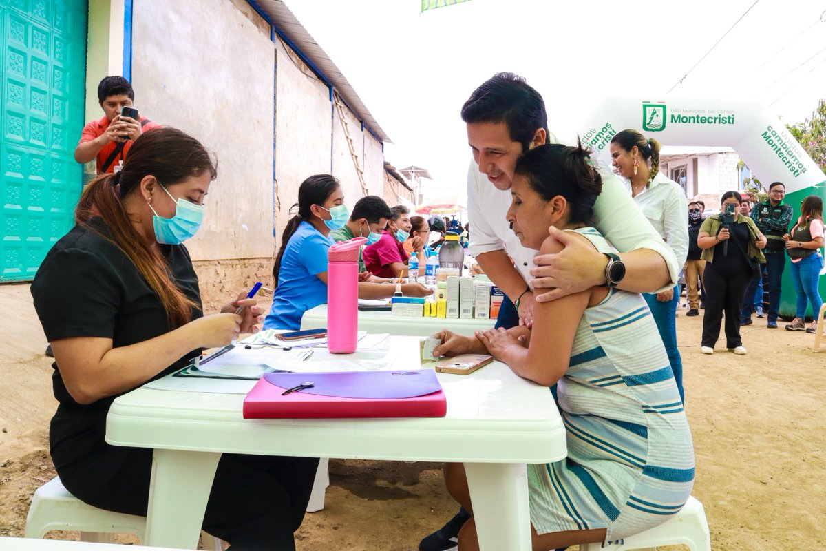💙 Salud y compromiso en San Jacinto 🌟
👩‍⚕️👨‍⚕️ Brigada médica del Patronato de Amparo Social de Montecristi y la <a href="/PrefecturManabi/">Prefectura de Manabí</a> .
🤝 Ing. Jonathan Toro reafirma su compromiso con este sector, destacando el desazolve del río 🌊🚜, ya en marcha para mejorar la comunidad.