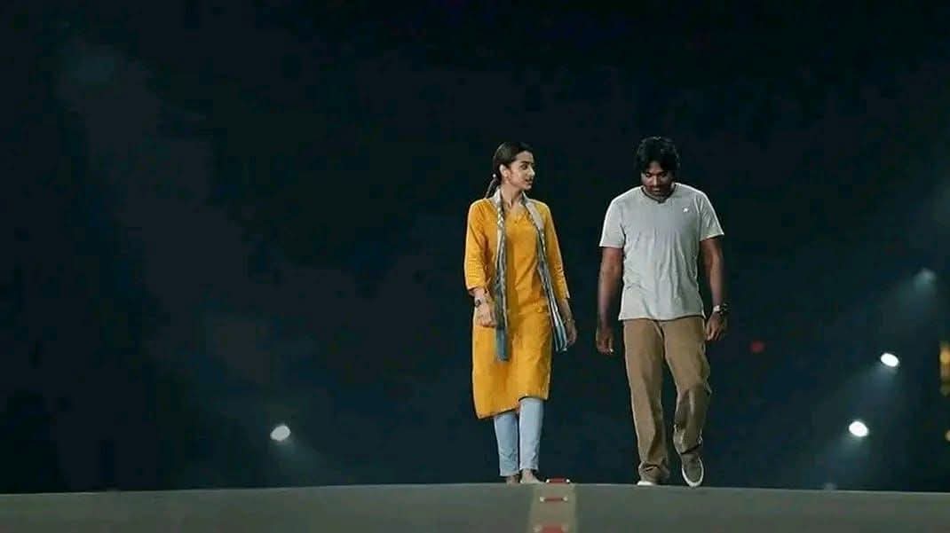 अपने प्रेम को चलो इस बार अमर करने चलते है,
तुम ग़र हाथ थामो मेरा तो प्रयागराज चलते है..❤️🌻