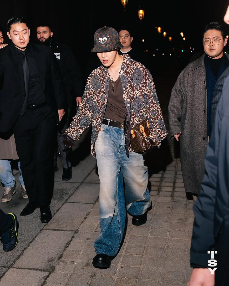 𝐒𝐨𝐚𝐡⁷🥢𓊝 tweet media