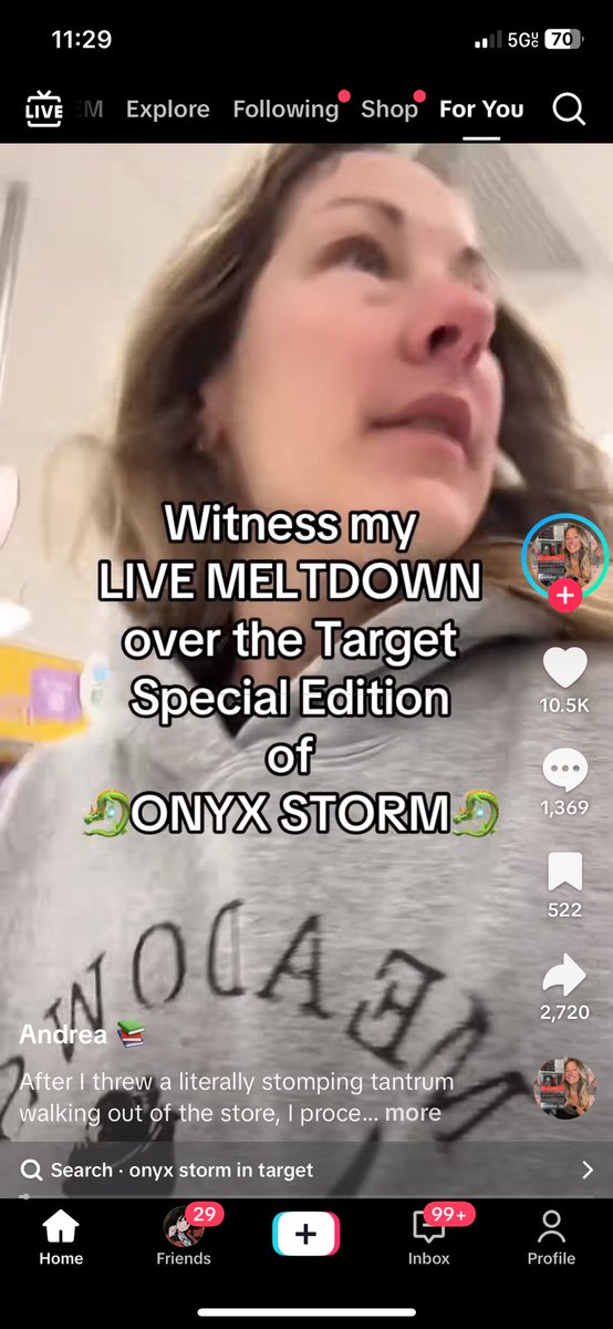 quinnsreads's tweet photo. duck shaking his head while smoking gif https://t.co/Gy7EuLBiIO
