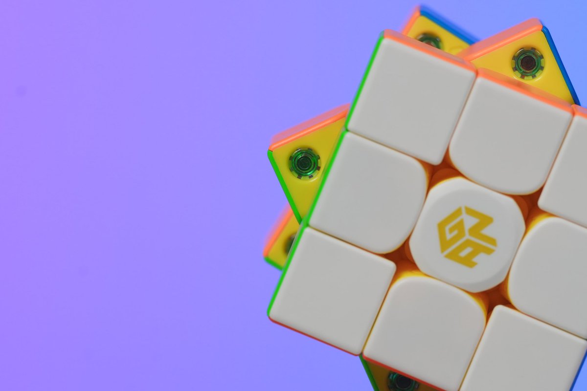 gancube's tweet photo. May our golden cube bring you good fortune in 2025.
Photo Credit @้ญๆนๆผๅพ่บๆฏ
#GANCUBE #GANCUBESHOP #GANSpeedcube #GAN356ME #cubinglife #cubingcommunity #cubecollection #speedcube #newrelease #newarrival #cubereview https://t.co/00tjpVfL16