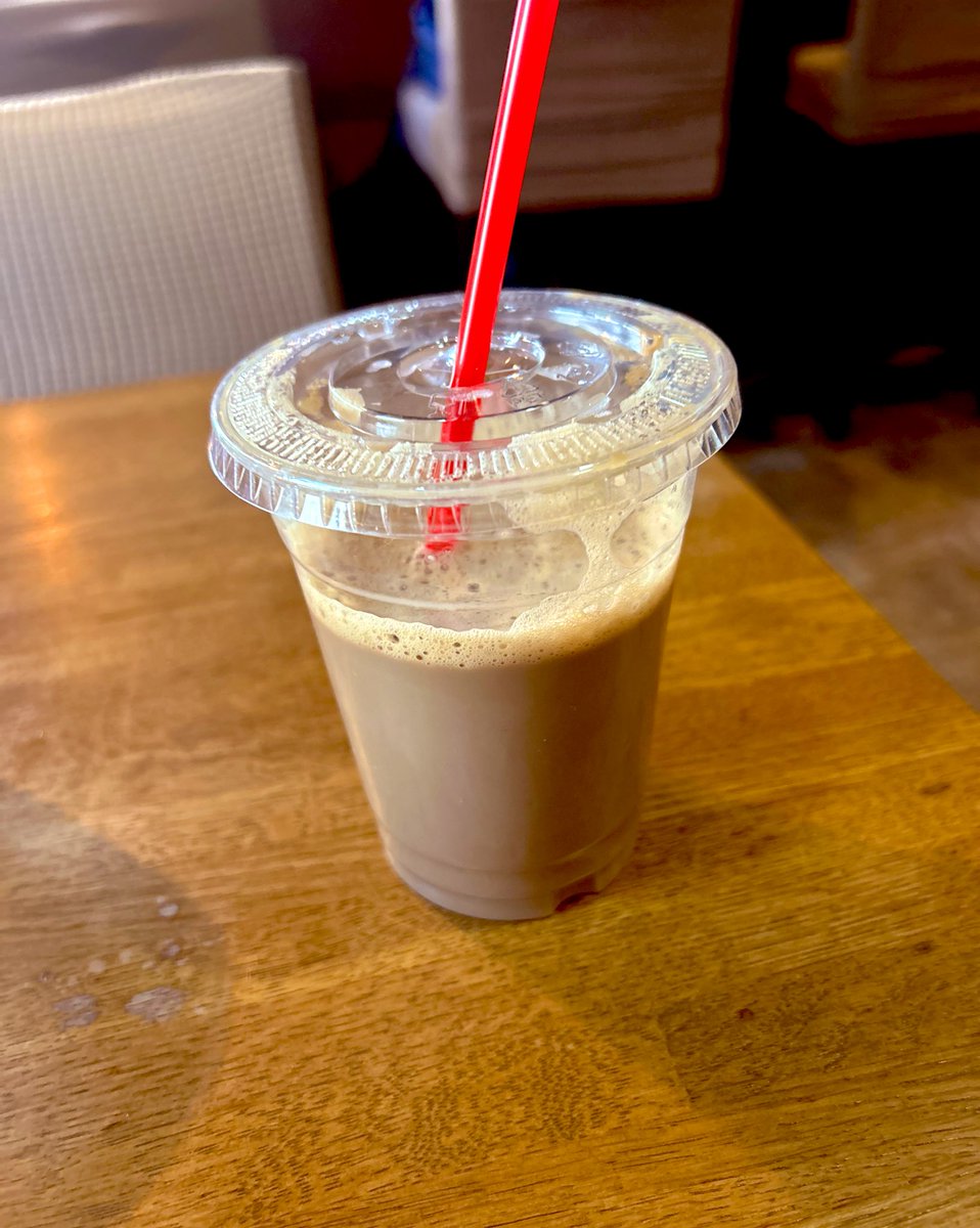 食後のコーヒーまでつけてくれた☕️

いいお店見つけた〜