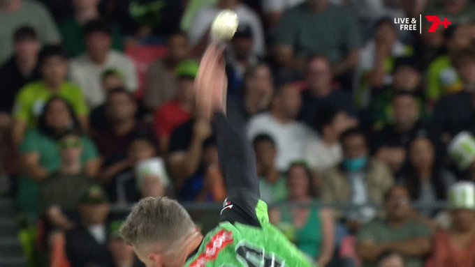 Have a look at the turn Peter Siddle's got here 👀 📹 Credits: Twitter/7Cricket