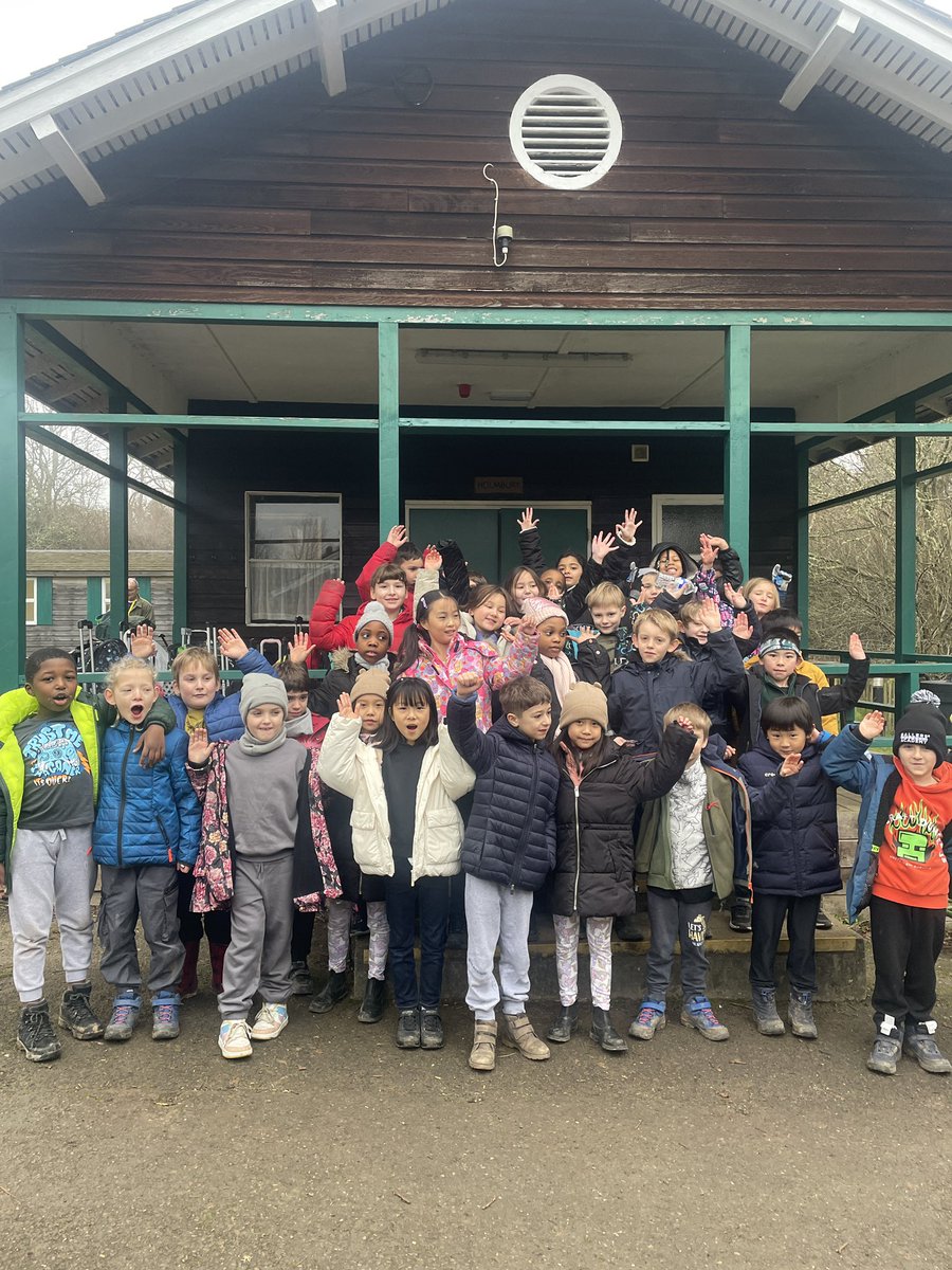 AlbionPrimary's tweet photo. Last night year 3 had so much fun singing around the campfire. We’ve got 2 activities left this morning before heading home.
#APSresidential
#APSyear3 https://t.co/wA7MB8fGEy