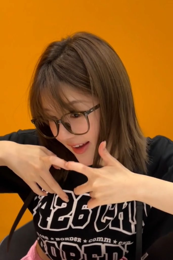 booboolili's tweet photo. 너무 예쁘고 사랑스러워 어떡해 안 사랑해!!!🧸🧡🌻 https://t.co/LG52meZNLO