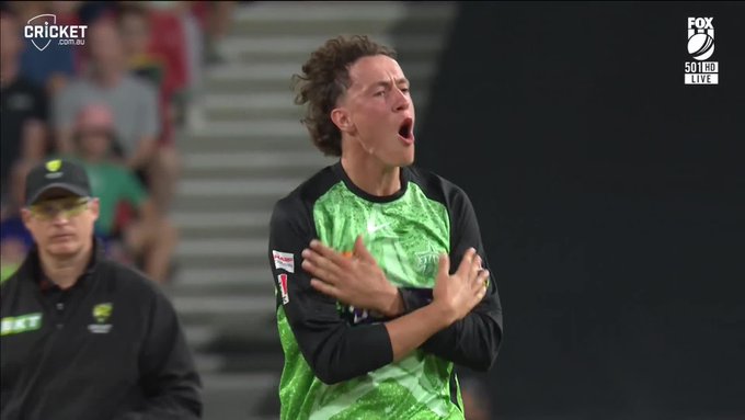 Ice cold celebration 🥶 📹 Credits: Twitter/BBL
