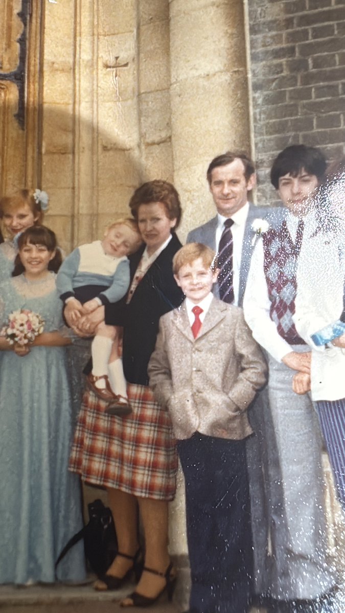 thelondondjs's tweet photo. Missing mum today! ❤️❤️❤️❤️❤️💔💔💔💔💔💔💔💔💔💔💔💔💔 https://t.co/IWDQXB2oxM