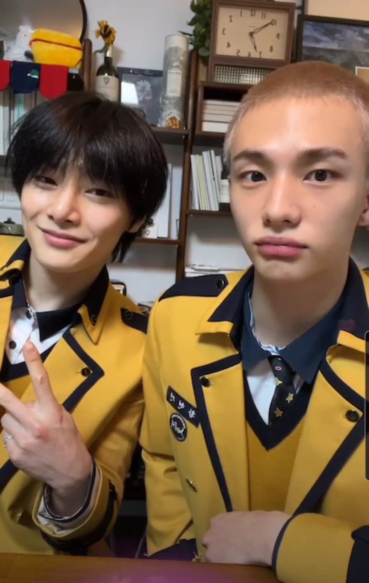 18살 19살                                  25살 26살