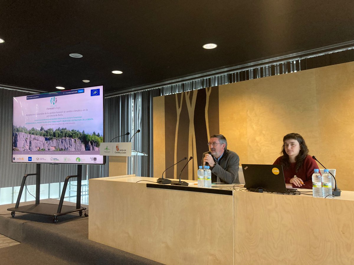 FCesefor's tweet photo. 🟩 Comienza en el PRAE la jornada de transferencia del proyecto LIFE Soria #ForestAdapt, del que somos integrantes, y para el que hemos realizado varios desarrollos como ForestAdapt Tool y otras soluciones de #gestiónforestal adaptativa.

🔉Dando a conocer #SoriaEscudoNatural. https://t.co/WQeyGiPolE
