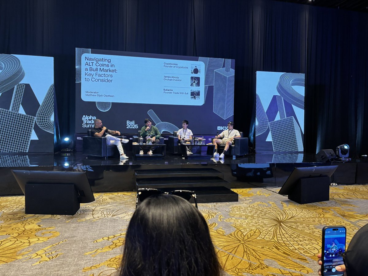 Fun times at #okxalphatraders event, met <a href="/yunepto/">Yunepto</a> the lord of airdrop and many great people from <a href="/okx/">OKX</a> <a href="/wallet/">OKX Wallet</a> <a href="/OKXSEA/">OKX SEA</a>. Next year be seeing you <a href="/star_okx/">Star</a>