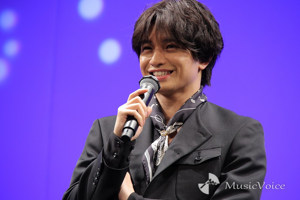 musicvoicejp's tweet image. 中島健人、miletの魔法の言葉に「本番で号泣しちゃって」

映画『知らないカノジョ』完成披露試写会（イベントフォト3枚掲載📷）

⬇️記事はこちら
musicvoice.jp/news/285412/

#中島健人 #milet #桐谷健太 #風吹ジュン #三木孝浩 #知らないカノジョ