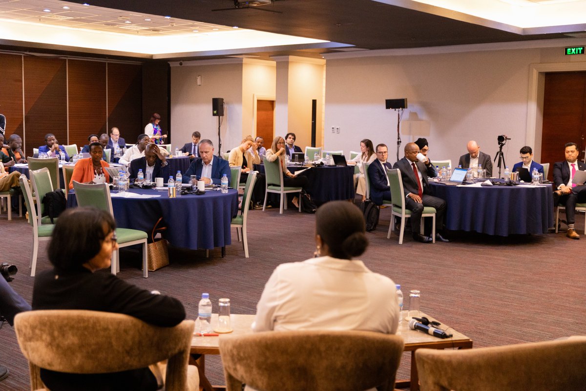 giz_rwanda's tweet photo. Yesterday at the #GreenPFM seminar, we wrapped Day1 discussing country experiences, fiscal policies, transparency, taxonomies inter-operability, and mobilizing private capital for green projects &amp; global investment flows. Key topics: #GreenBudgeting #GreenTaxonomies #GreenBonds https://t.co/u9bwDvyxZy