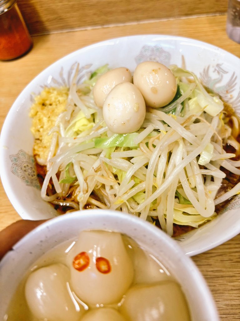 smmer8chan's tweet photo. 🌄ラーメン二郎栃木街道店🎍
時差www
2025.1.9(木)初詣⛩️
今年も安定の栃木街道店に通えますように、お見守りくださいませ🙏🐍💕 https://t.co/mFiTKvLlR4
