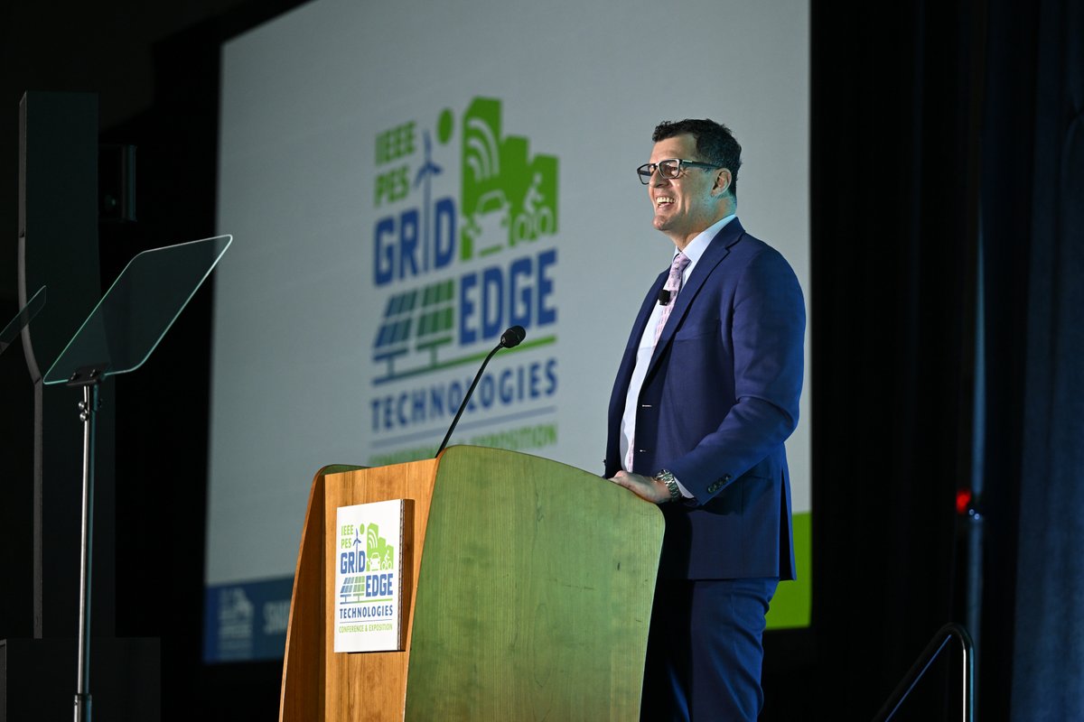 IEEEPESGridEdge's tweet image. A few highlights from today at #pesgridedge! Insightful keynote, jam-packed Super Sessions, best-in-the-industry panel sessions, topped off with the Opening Reception overlooking the beautiful San Diego Bay — what were your favorite parts?