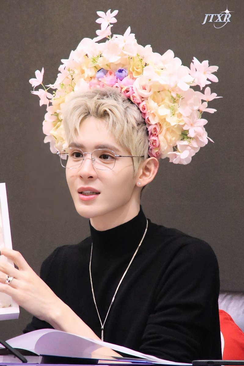 JTXR0227's tweet photo. JAMESSU AURORA BDAY FS
@Jamessu_w
#JamesSu
#JamesBirthdaySigningEvent https://t.co/WEDuiGhr16