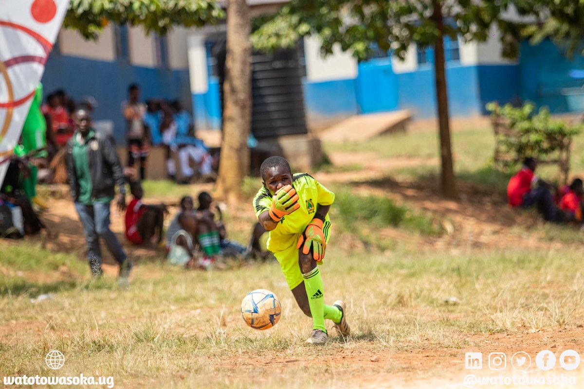 WatotoWasoka's tweet photo. The 2025 @WatotoWasoka league season has started !
36 teams including 18 girls' and 18 boys' will take part in this year's season, with finals slated for December.
#FootballMadeInSlums #FootballForTheGoals https://t.co/6pQd0iBr37