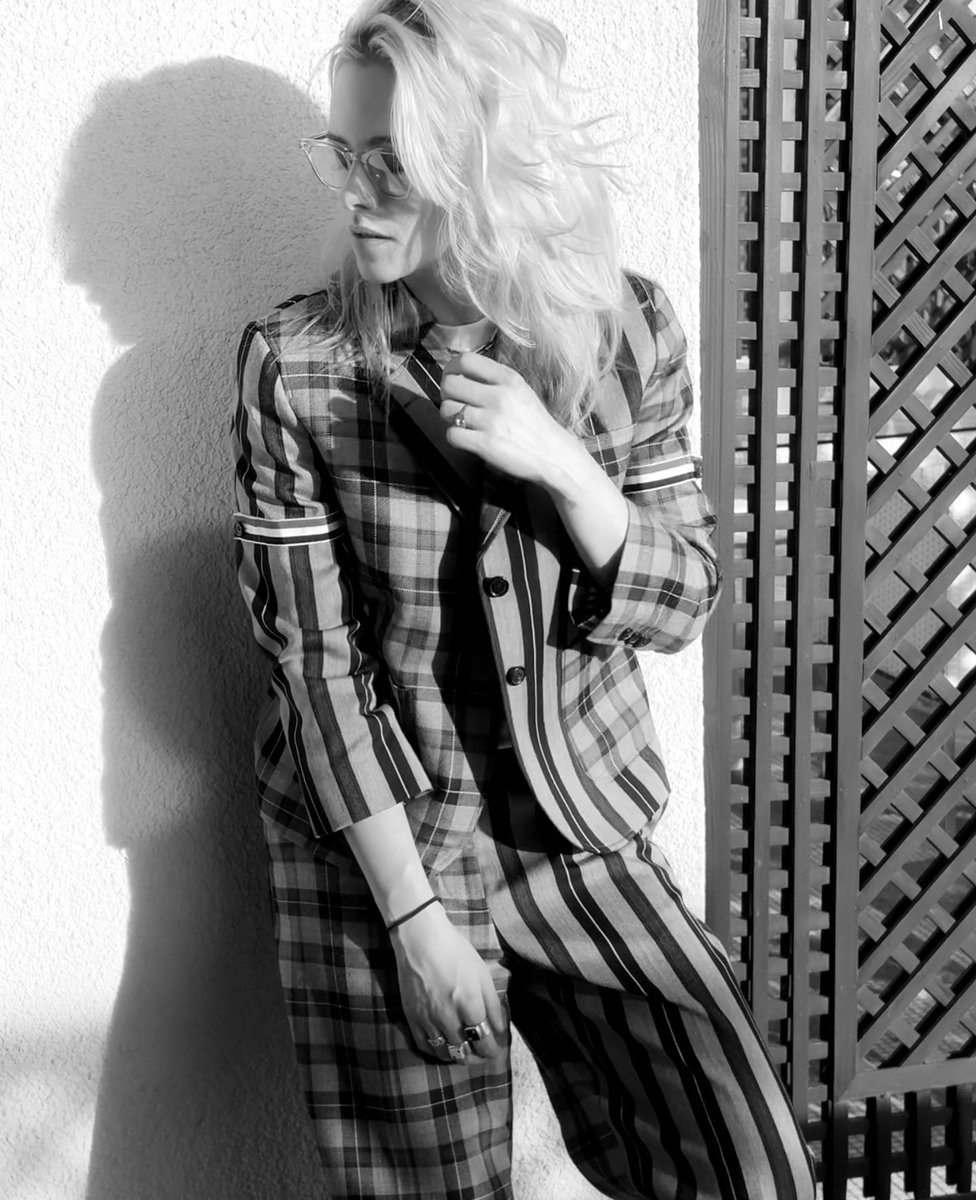 AdoringKS's tweet photo. ‘Kristen Stewart x Thom Browne for Love Me Press #StyledByT’ https://t.co/5PyZ9SS0of https://t.co/CzFNOfwILs