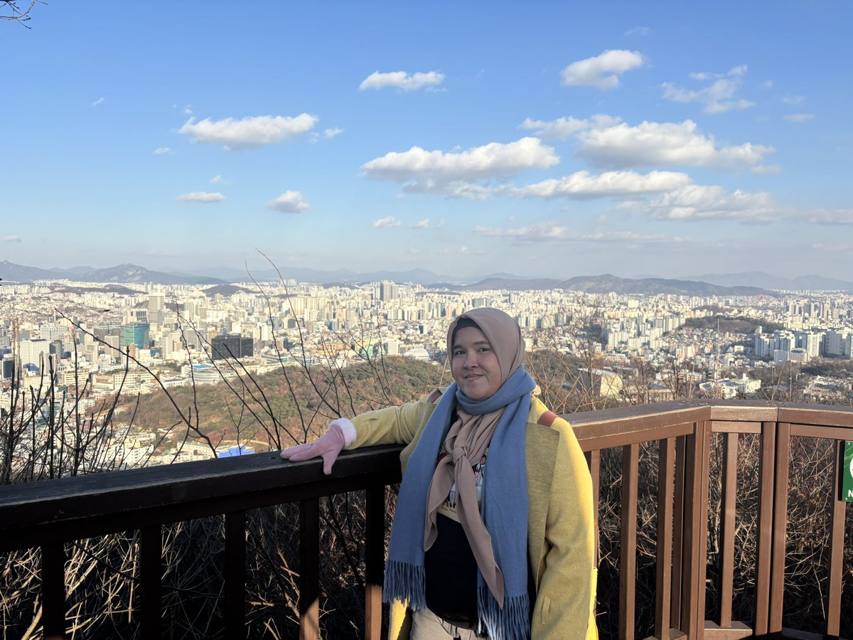 rararenata's tweet photo. @namsantower @gangnamstyle555 @korea babymoon🥰🤗💛 https://t.co/gADDeUba0E