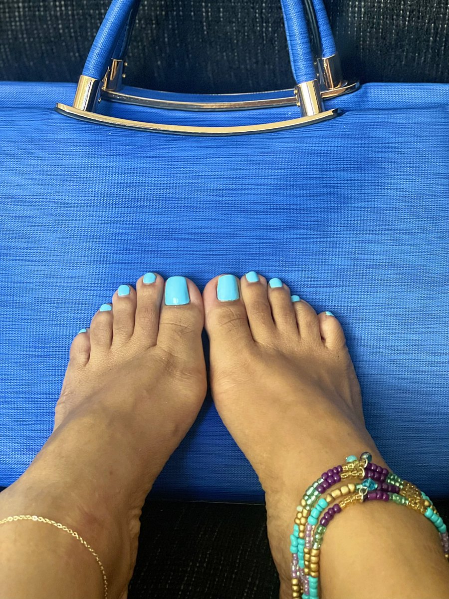 JusttwinkleToes's tweet photo. @cherrytoesx I think my #twinkletoes✨👣 are a foot guys dream https://t.co/cKCM7AOtpf