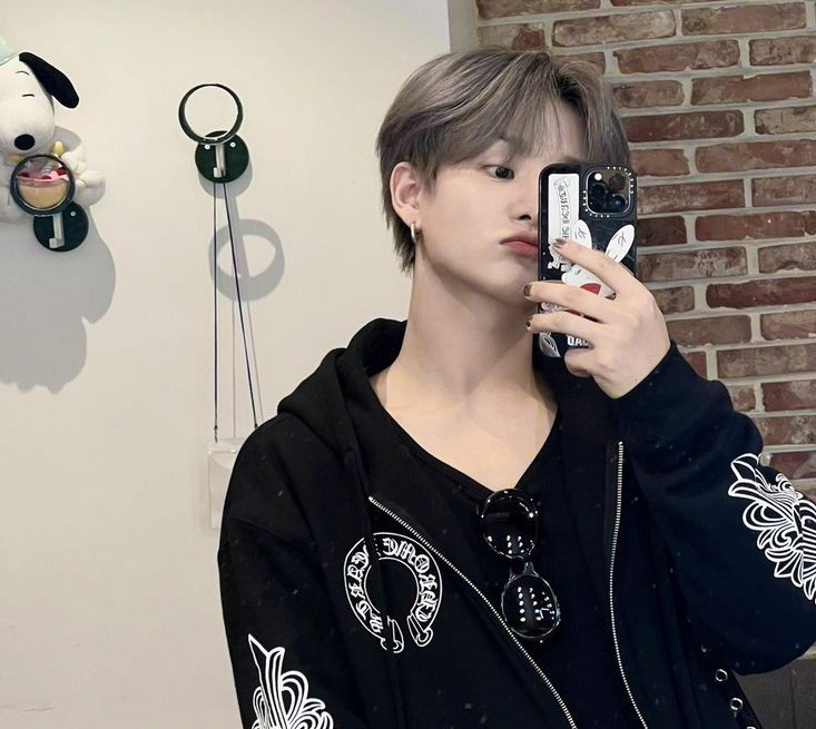 지훈피드 tweet media