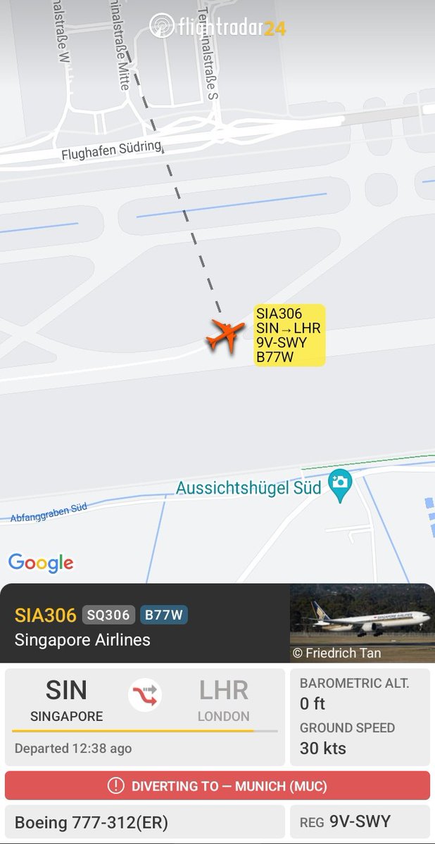 Turbinetraveler's tweet image. #SIA306/#SQ306 from Singapore to London Heathrow Airport has diverted to Munich Airport.
#diversions #fog #StormEowyn #weatheralert #SingaporeAirlines #heathrowairport #munichairport #Emergency #airports #avgeek #aviation