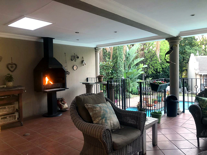 TuscanyJHB's tweet image. 🌿✨ Here is a look at the paradise that awaits you when you book a getaway with us!  
 
Explore the beauty and tranquillity of our property through these stunning images. 🏡🌅 

🌐 tuscanyguesthouse.co.za    

#ParadiseAwaits #GetawayDestination #TranquilEscape #ScenicProperty