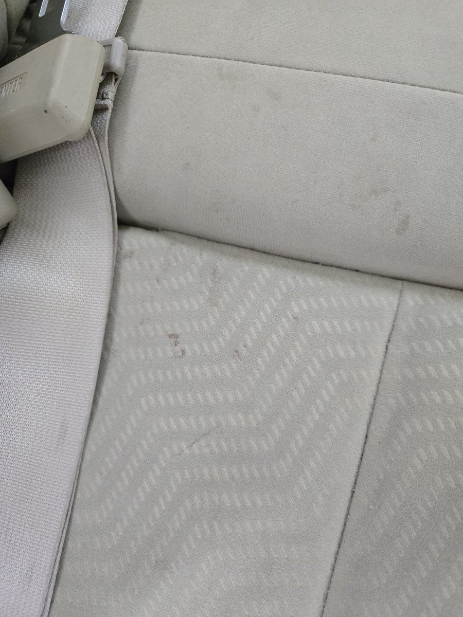 josephrt's tweet photo. @gomechanicindia @GMEscalations All Round Spa is All Round Scam. Received my car in dirty condition. Foam residue on all surfaces (int &amp; ext), dust and dirt on seat, cup holder &amp; other surfaces. Pic attached. Video can be shared later. https://t.co/cfQ1JK5fTg