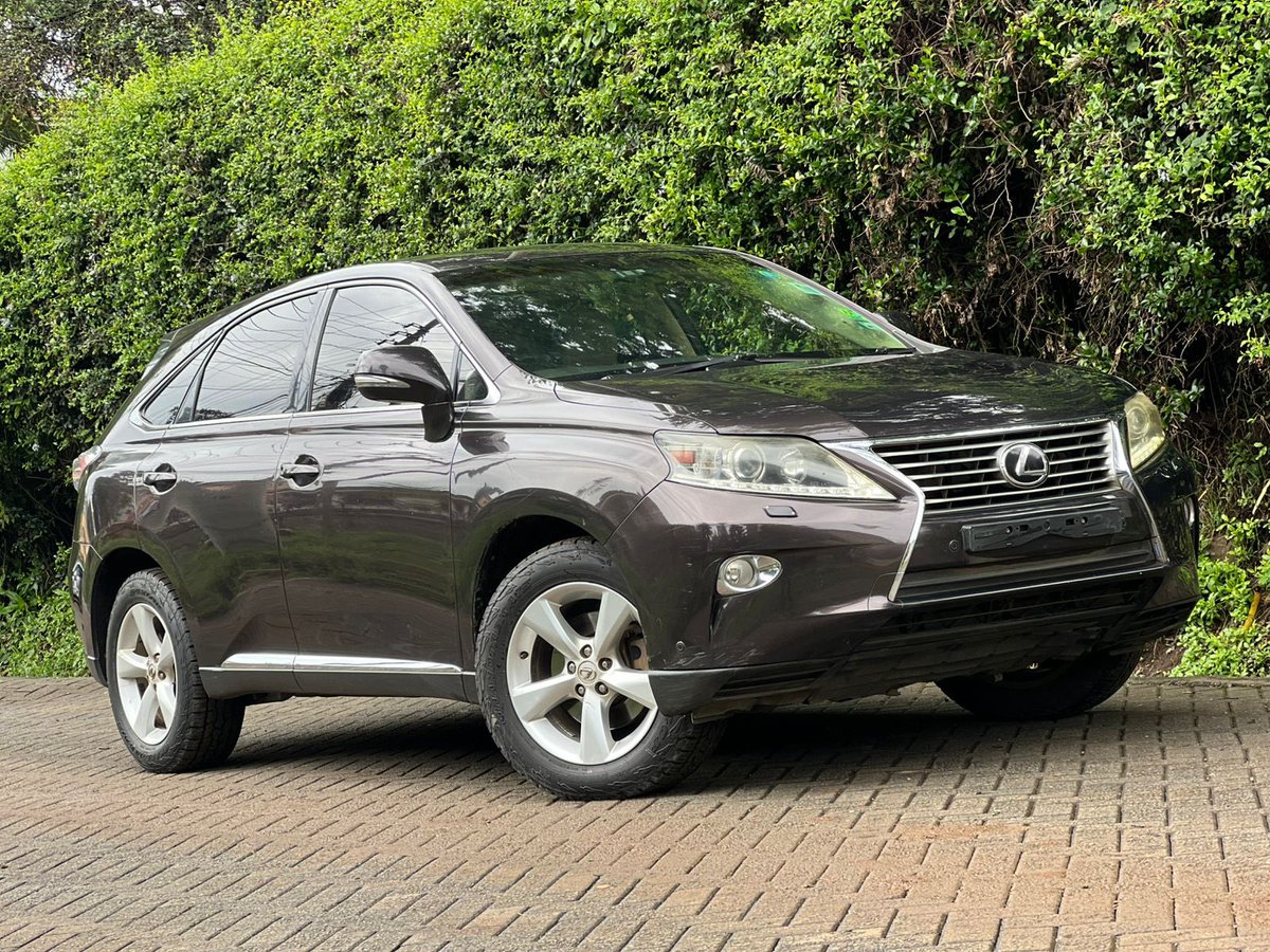 Autopedia_Inc's tweet photo. Lexus RX270
Purple/Maroon
Year 2013
Mint Condition

🔹2670 Cc Petrol Auto
🔹Beige Leather Power Seats
🔹Steering Controls
🔹Foglights
🔹Alloy Rims
🔹Rear spoiler
🔹Chrome finish
🔹Back camera
🔹Mirror indicators

Cash Price Kshs 2,690,000/-

📞, 📩 Or WhatsApp 0736355555 https://t.co/FiGLhgRhnn