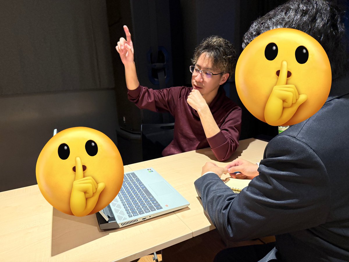 K_game_cat's tweet image. 先日、大阪アミューズメントメディア専門学校さんにて会社説明会を行いました!説明会と作品講評どちらも学生さんの熱意が沢山伝わりました❤️🔥
#ケーツー #ゲーム会社
#大阪アミューズメントメディア専門学校 さん
#ありがとうございました🍀
#このスタンプ気に入った🤫