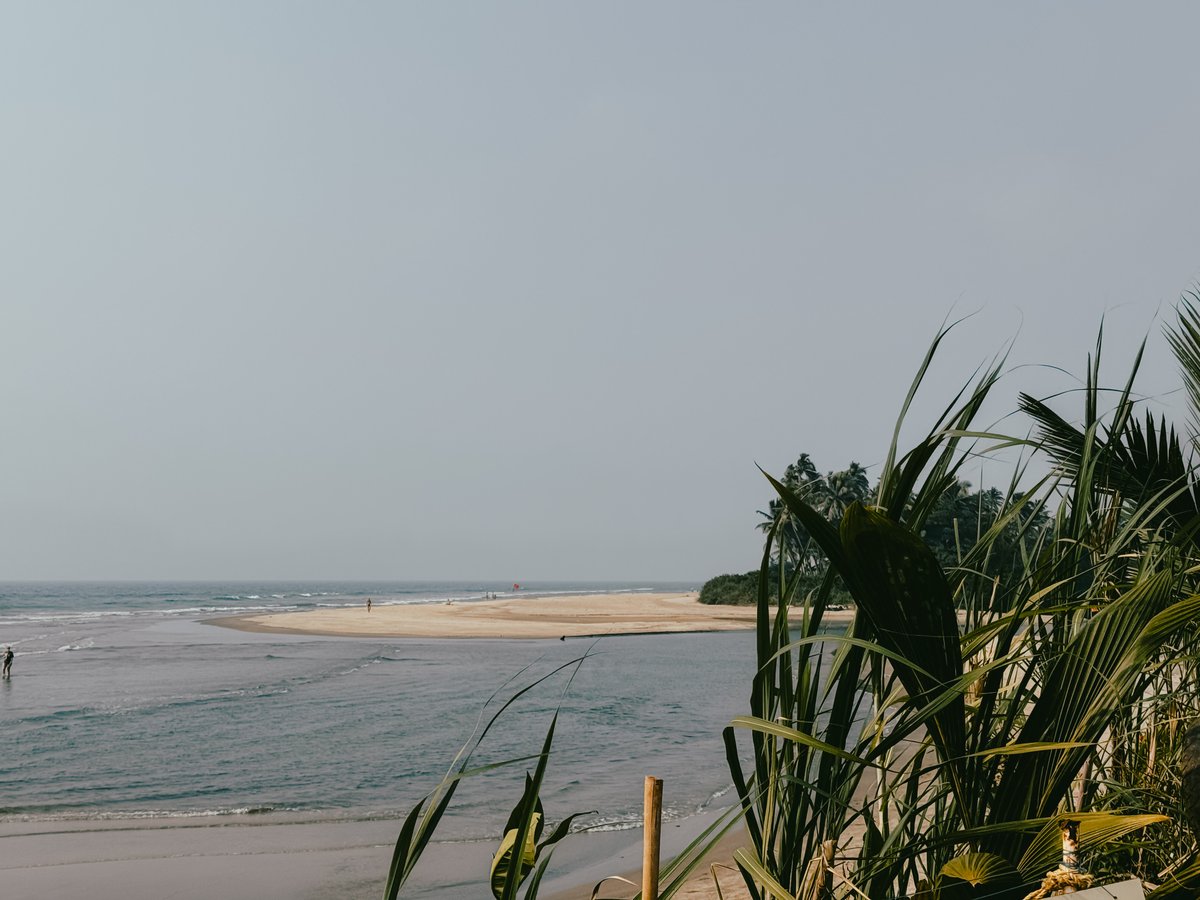 artoftravell's tweet photo. We decided to settle down at the seaside during the season and then keep traveling again. It's like a vacation during another vacation 😂 https://t.co/oBrtl9iQmk