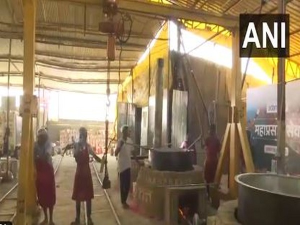 ani_digital's tweet photo. Prayagraj: ISKCON's Mega kitchen to serve over 1 lakh devotees every day
Read @ANI Story |https://t.co/ajuGWq1WDT
#Prayagraj #ISKCON #Megakitchen #MahaKumbh2025 https://t.co/OvQktYJpGM