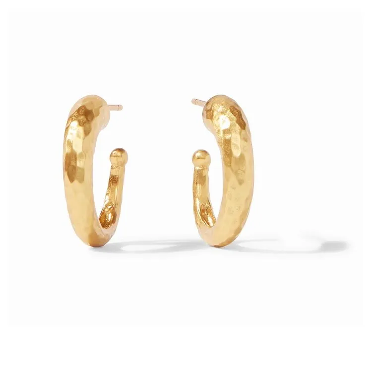 Small Gold Hammered Hoop Earrings.
berings.com/product/small-…