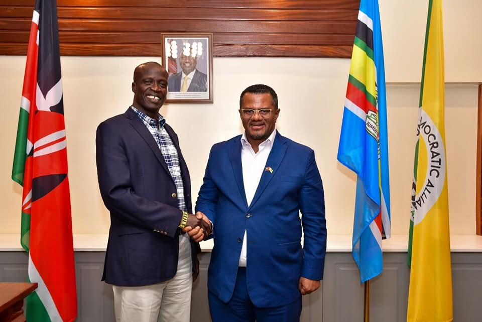HassanOmarH's tweet photo. Our focus was on strengthening United Democratic Alliance, @UDAKenya in Turkana ahead of 2027 and addressing key development challenges affecting the community. Together, we are committed to aligning our agenda with the people’s needs. https://t.co/4XBKAZn64p