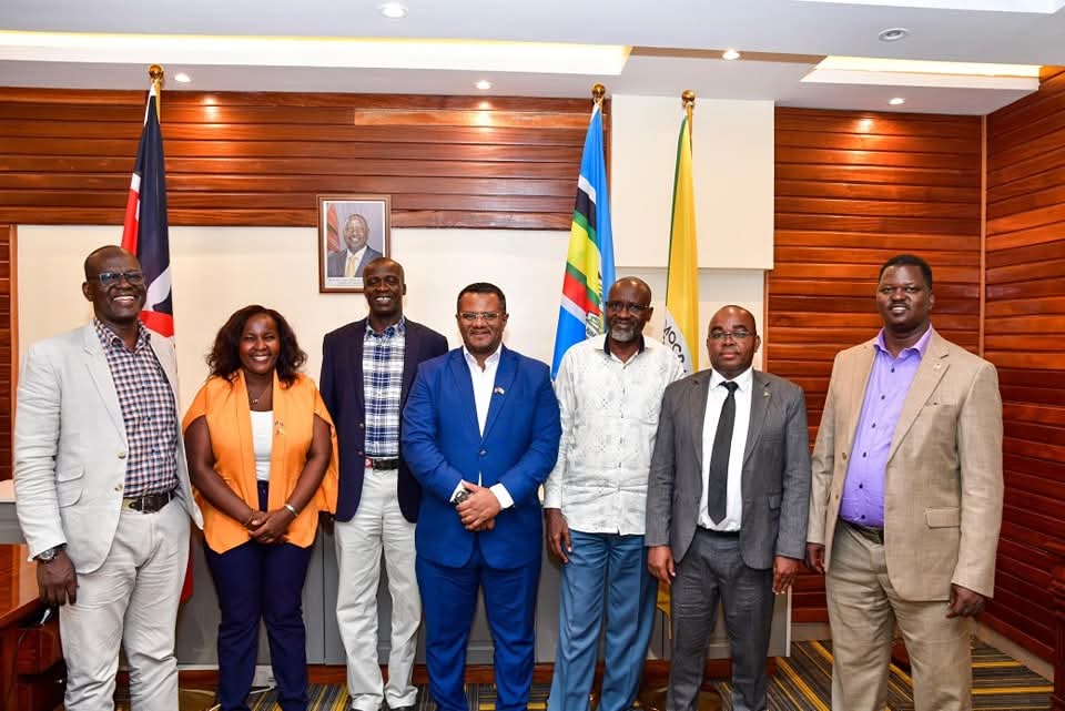 HassanOmarH's tweet photo. Our focus was on strengthening United Democratic Alliance, @UDAKenya in Turkana ahead of 2027 and addressing key development challenges affecting the community. Together, we are committed to aligning our agenda with the people’s needs. https://t.co/4XBKAZn64p