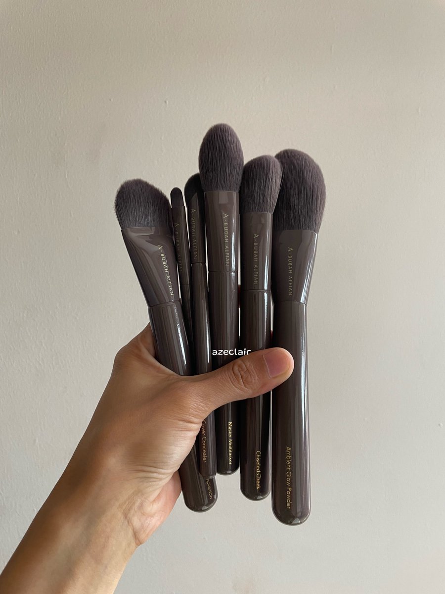 azeclair's tweet photo. giveaway complexion brush set aeris x bubah

syaratnya RT &amp; follow aku ajahh. jangan lupa reply “mau brush aeris sho”

end lusa. buat 1 pemenang. good luck!✨ https://t.co/QwUyDzcBjj