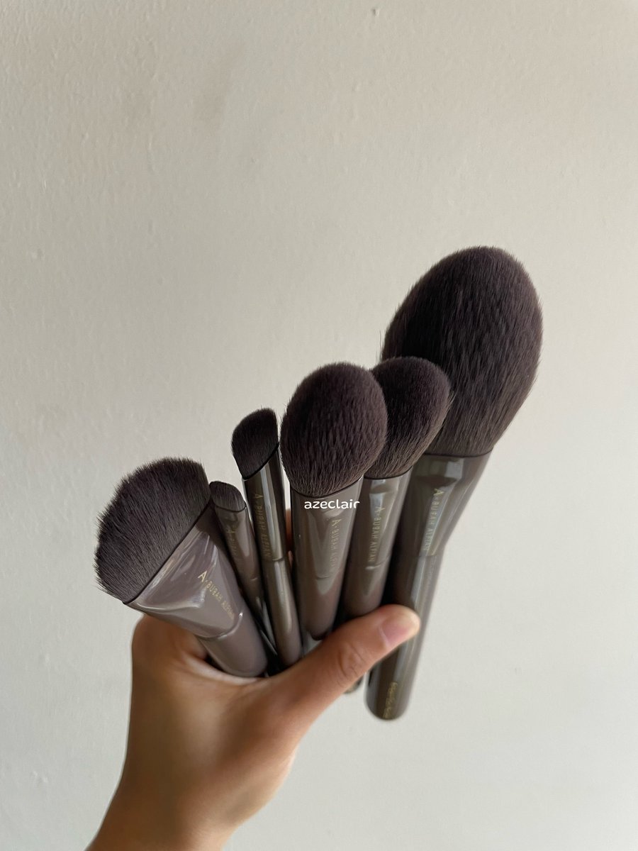 azeclair's tweet photo. giveaway complexion brush set aeris x bubah

syaratnya RT &amp; follow aku ajahh. jangan lupa reply “mau brush aeris sho”

end lusa. buat 1 pemenang. good luck!✨ https://t.co/QwUyDzcBjj