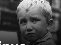 Wyfan2's tweet photo. @seethelizards @archivetvmus71 @TheAnorakZone #MorrisPerry - married to #MargaretAshcroft of THE MAIN CHANCE and THE BROTHERS. Their son, Matthew, was the little boy "lost" in #JohnSchlesinger's short film TERMINUS (1961) https://t.co/Y0Dppf5puW