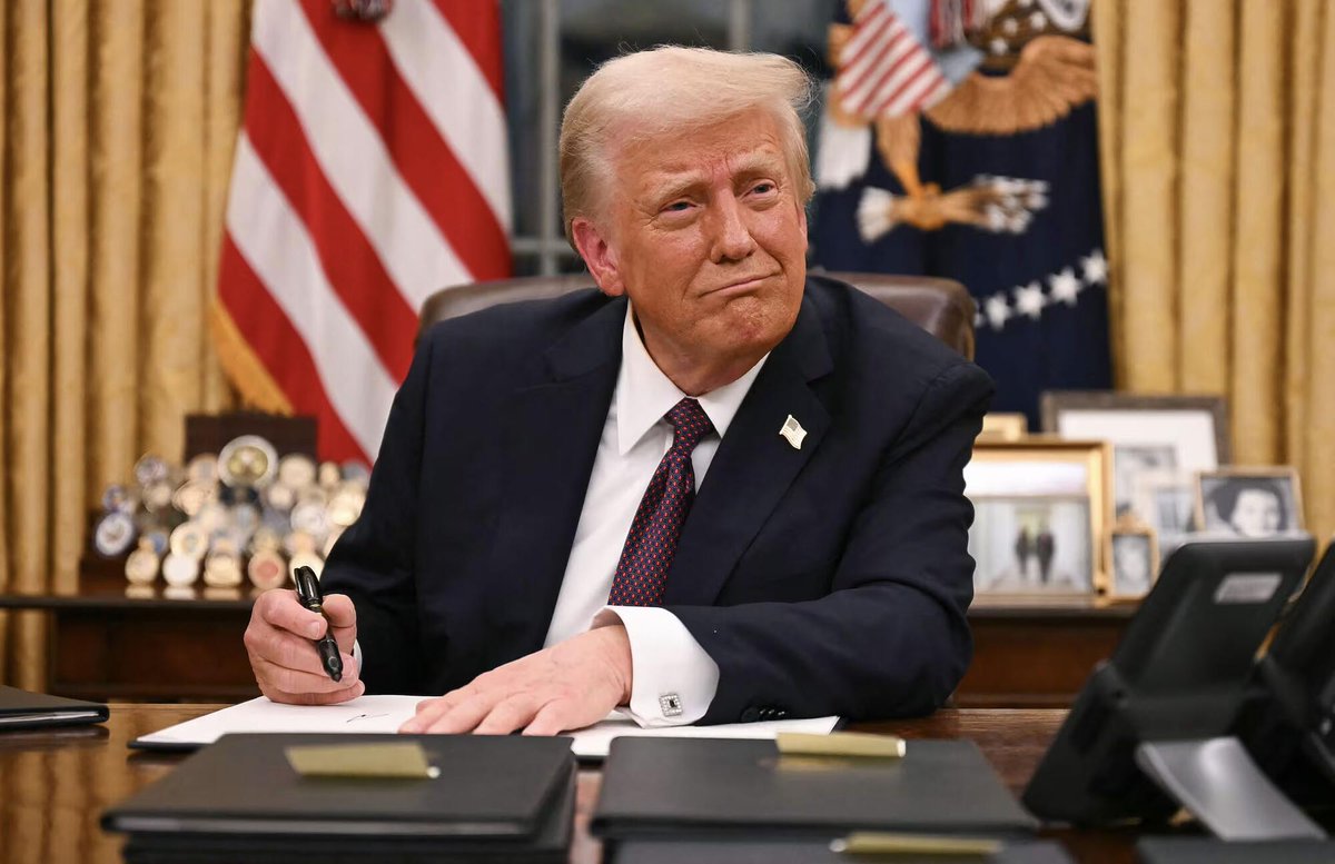 El Salto (@elsaltodiario) on Twitter photo 🏳️⚧️Trump, pasado y futuro del infierno que viven las personas trans en Estados Unidos.
Por <a href="/devaescobedo/">Deva Mar Escobedo</a>
elsaltodiario.com/estados-unidos… 🏳️⚧️Trump, pasado y futuro del infierno que viven las personas trans en Estados Unidos.
Por <a href="/devaescobedo/">Deva Mar Escobedo</a>
elsaltodiario.com/estados-unidos…